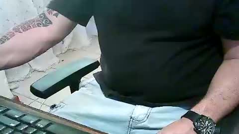 Snapshot of mon_za chatting on 01/04/25, 12:38 mon_za online show from 01/04/25, 12:38