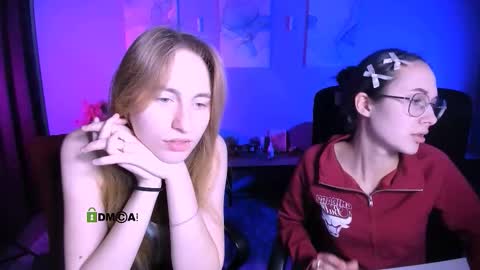 Snapshot of mona_cloud chatting on 02/11/26, 08:03 Mona online show from 02/11/26, 08:03