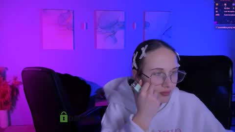 Snapshot of mona_cloud chatting on 02/27/26, 08:31 Mona online show from 02/27/26, 08:31