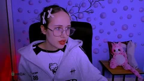 Snapshot of mona_cloud chatting on 03/14/26, 08:14 Mona online show from 03/14/26, 08:14