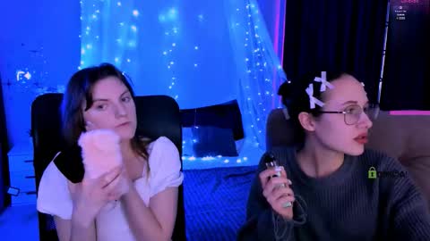 Snapshot of mona_cloud chatting on 03/18/26, 08:12 Mona online show from 03/18/26, 08:12