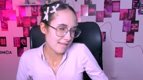 Mona  online show from 05/02/26, 07:52