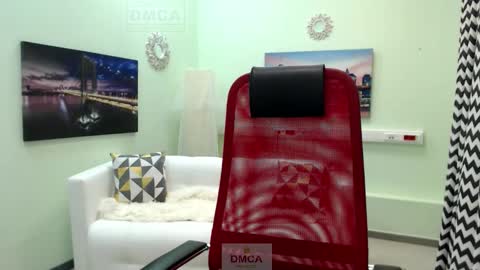 Mona online show from 02/17/26, 10:56