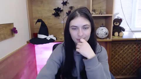 monakali online show from 11/20/25, 07:52