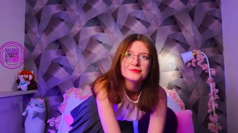 Mona online show from 11/28/25, 04:31