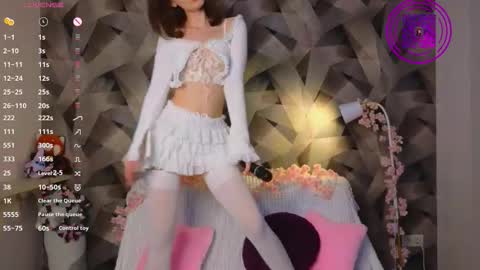 Mona online show from 12/04/25, 03:21