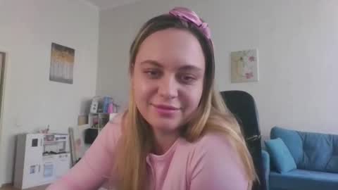 Snapshot of monarise chatting on 03/23/26, 09:46 monarise online show from 03/23/26, 09:46