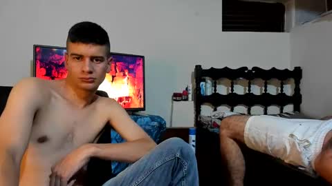 Snapshot of monarquia_ chatting on 12/02/24, 10:56 nicolas online show from 12/02/24, 10:56