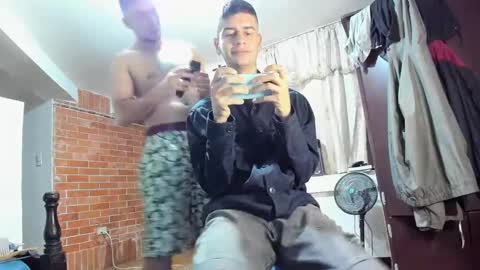 Snapshot of monarquia_ chatting on 12/07/24, 01:25 nicolas online show from 12/07/24, 01:25