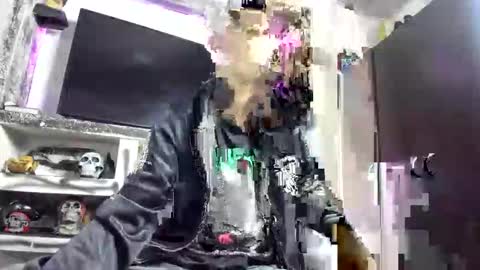 Snapshot of monarquia_ chatting on 03/17/26, 01:43 nicolas online show from 03/17/26, 01:43