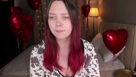 Monica online show from 02/09/26, 05:33