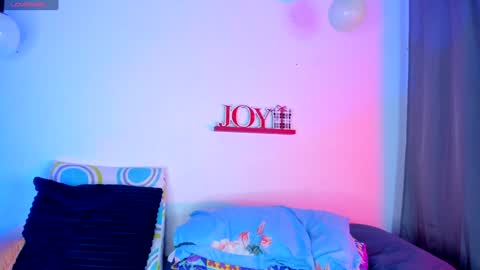 aleja      independent model       online show from 01/13/25, 05:02