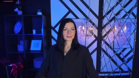 Monica online show from 02/01/25, 06:32