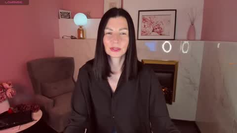 Monica online show from 02/05/25, 12:17