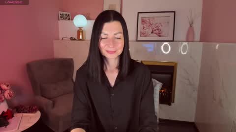 Monica online show from 02/05/25, 03:31