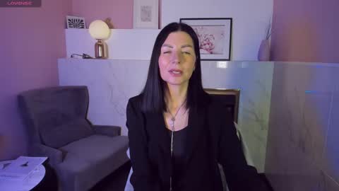 Monica online show from 02/07/25, 11:34