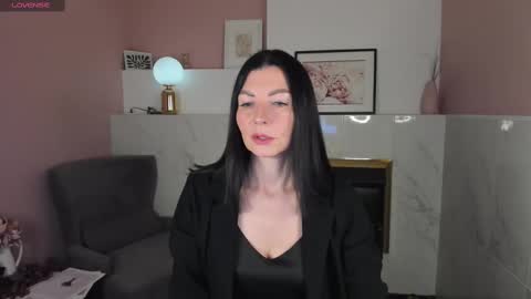 Monica online show from 02/08/25, 05:29