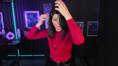 Monica online show from 02/09/25, 12:30