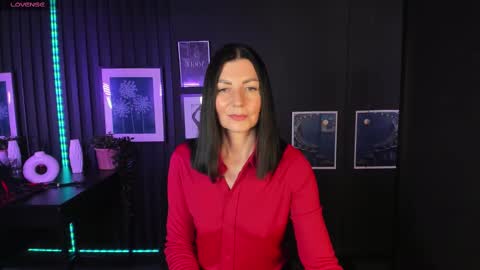 Monica online show from 02/09/25, 06:37