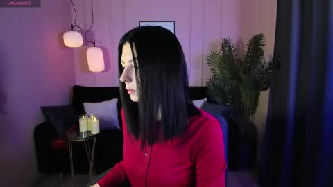 Monica online show from 02/11/25, 05:37