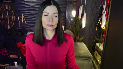 Monica online show from 02/12/25, 09:20