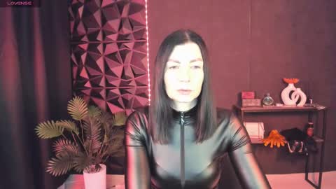 Monica online show from 03/05/25, 11:06