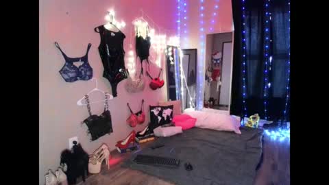Monica online show from 06/30/26, 01:56