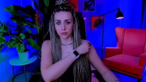 Snapshot of monicariley chatting on 05/12/26, 12:46 monicariley online show from 05/12/26, 12:46