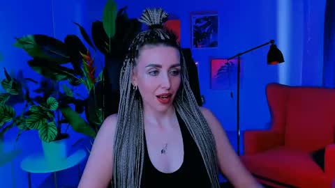 Snapshot of monicariley chatting on 05/17/26, 01:29 monicariley online show from 05/17/26, 01:29