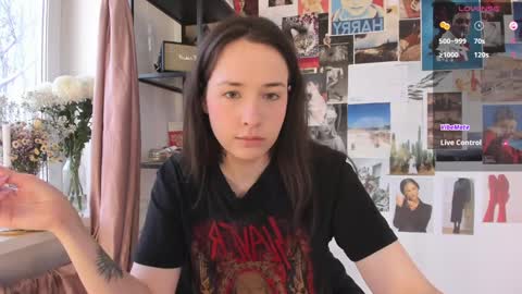 Monica online show from 01/06/25, 10:02