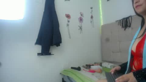 Snapshot of monickhot303av chatting on 02/11/25, 04:11 monickhot303av online show from 02/11/25, 04:11