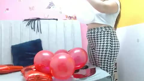 Snapshot of monickhot303av chatting on 02/14/25, 02:07 monickhot303av online show from 02/14/25, 02:07