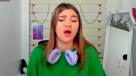 Monika online show from 12/20/24, 01:54