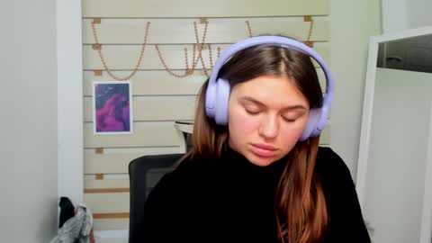 Monika online show from 02/07/25, 09:15