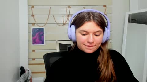 Monika online show from 02/08/25, 01:11