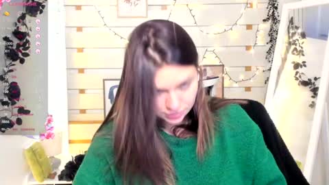 Monika online show from 12/21/25, 12:45