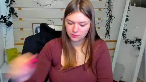 Monika online show from 04/28/26, 08:52