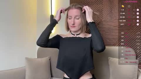 Snapshot of monikabos chatting on 02/16/26, 08:16 MonikaBos online show from 02/16/26, 08:16