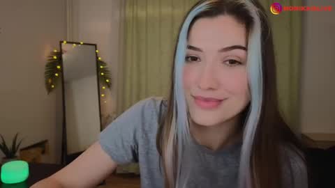Snapshot of monikavenom chatting on 01/23/25, 04:59 Monika online show from 01/23/25, 04:59