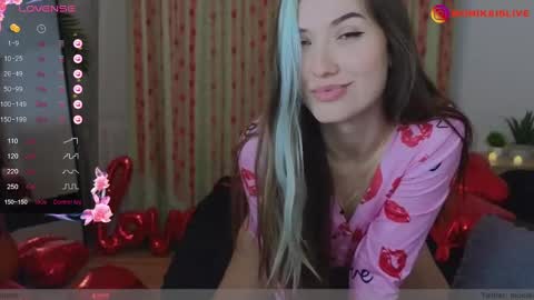 Snapshot of monikavenom chatting on 02/14/25, 07:33 Monika online show from 02/14/25, 07:33