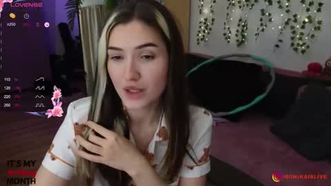 Snapshot of monikavenom chatting on 09/15/25, 01:05 Monika online show from 09/15/25, 01:05