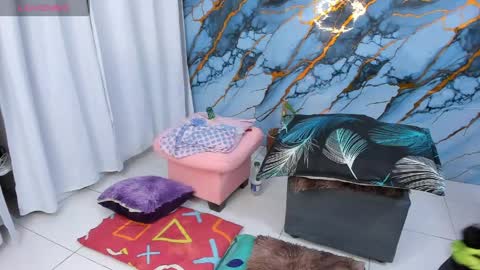 monikk__harrison online show from 04/17/26, 12:30
