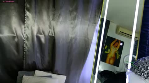 Ask me online show from 03/09/25, 05:06