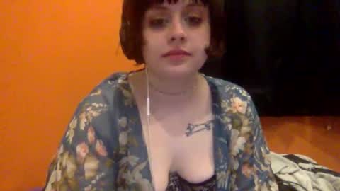 Snapshot of moniqueisalovergirl chatting on 05/08/26, 01:55 moniqueisalovergirl online show from 05/08/26, 01:55