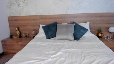 Monique  online show from 01/31/25, 07:29