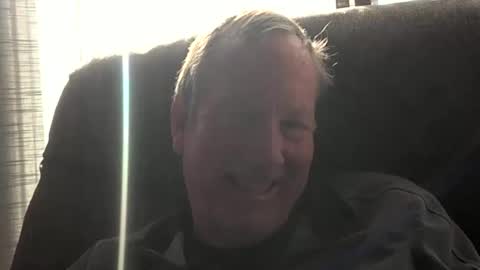 Snapshot of monkeedance chatting on 01/28/25, 10:23 Monkee Dance online show from 01/28/25, 10:23