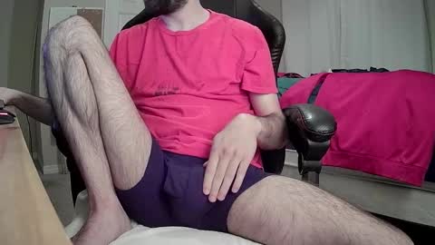 Snapshot of monkey_4u chatting on 10/21/25, 12:00 monkey_4u online show from 10/21/25, 12:00
