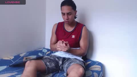 Snapshot of monkey_uchiha77 chatting on 04/19/26, 04:39 simon dice online show from 04/19/26, 04:39