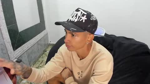 monkeyd_66 online show from 02/10/25, 09:25