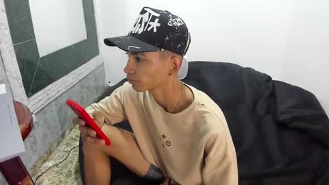 monkeyd_66 online show from 02/16/25, 02:43